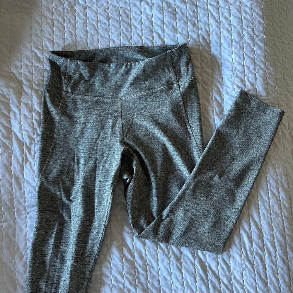 Outdoor Voices Size small grey 3/4 leggings cropped